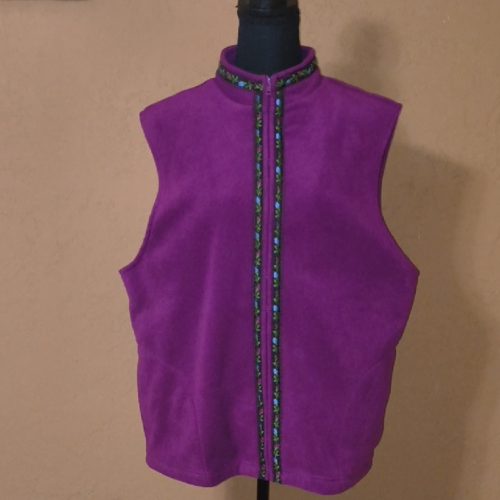 Susan Graver Style Women's Magenta Sleeveless Fleece Vest Size L